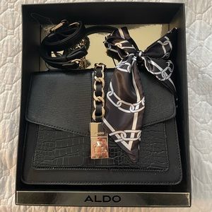 Black snake skin patter Aldo tote